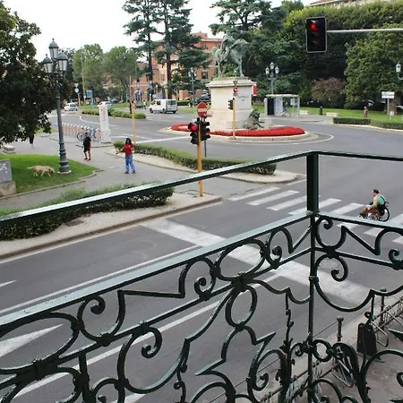 Appartamento Tiffany Brescia Exterior foto
